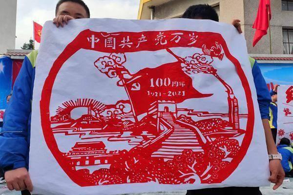 上海游客逛沈阳早市被“骗”，市场管理员霸气撑腰：全部收走