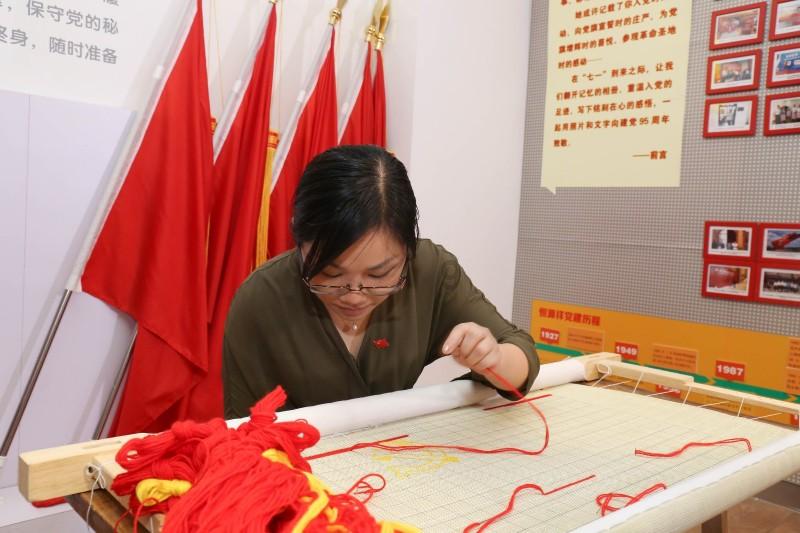史上最贱小游戏之足球选关版